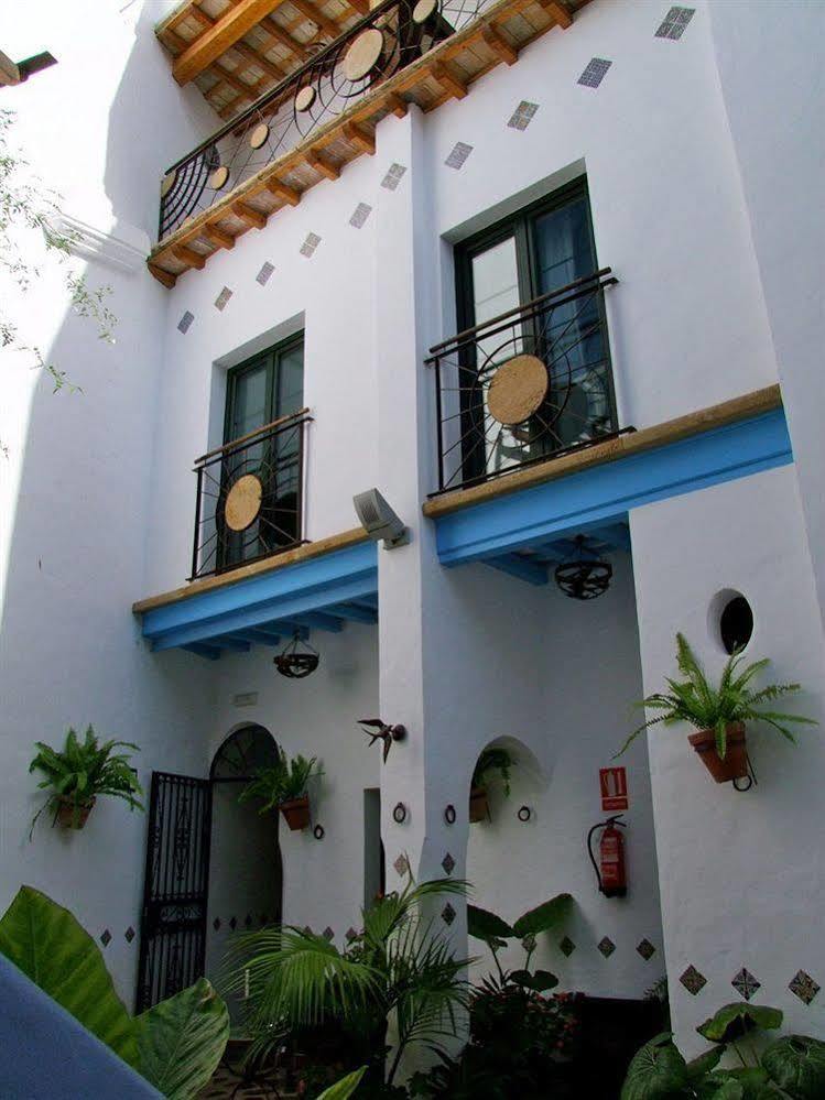 Pensjonat Casa Alborada *